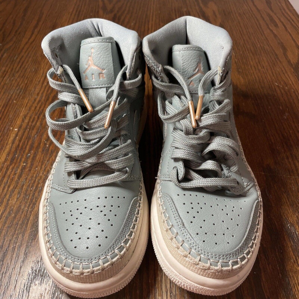 Nike Womens Air Jordan 1 AH7389-315 Mica Green Basketball Shoes Sneakers SZ 5.5